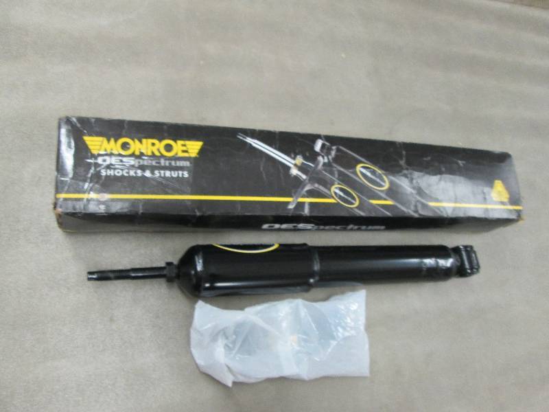 lot 66 image: Monroe OESpectrum Shocks & Struts...