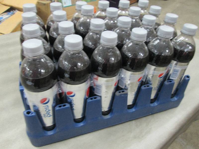 lot 80 image: Case of 24 - 16.9 oz( 0.5 liter) Bo...