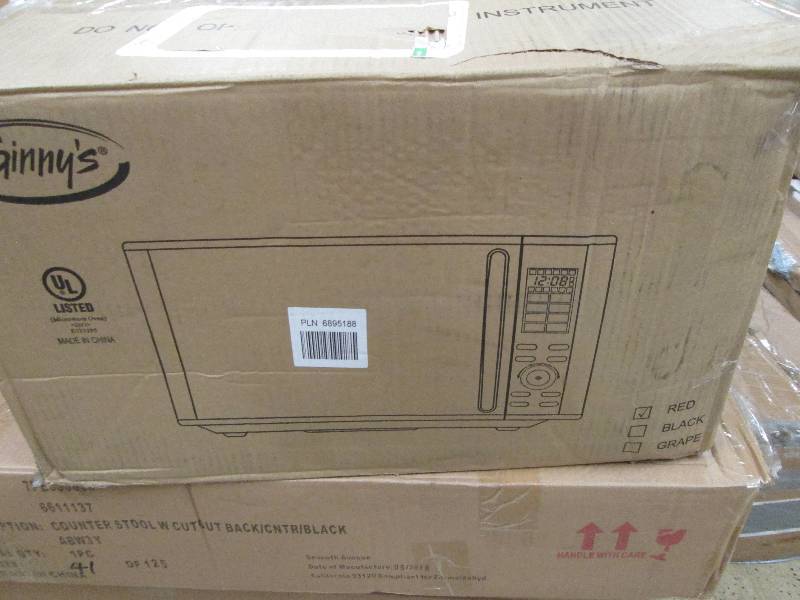 lot 221 image: Ginnys Brand Retro Microwave open ...