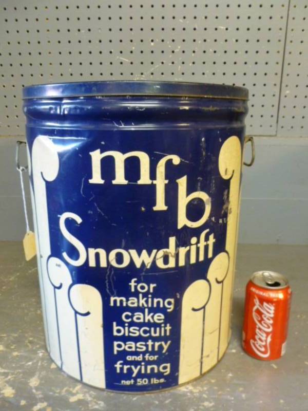 lot 23 image: Vintage Metal Container