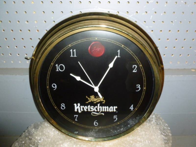 lot 25 image: Clock