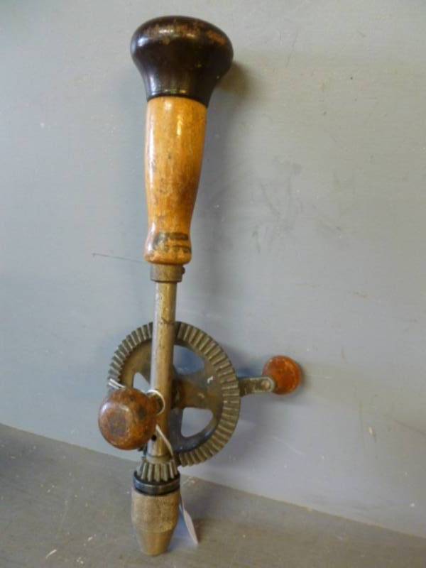 lot 35 image: Vintage Hand Drill