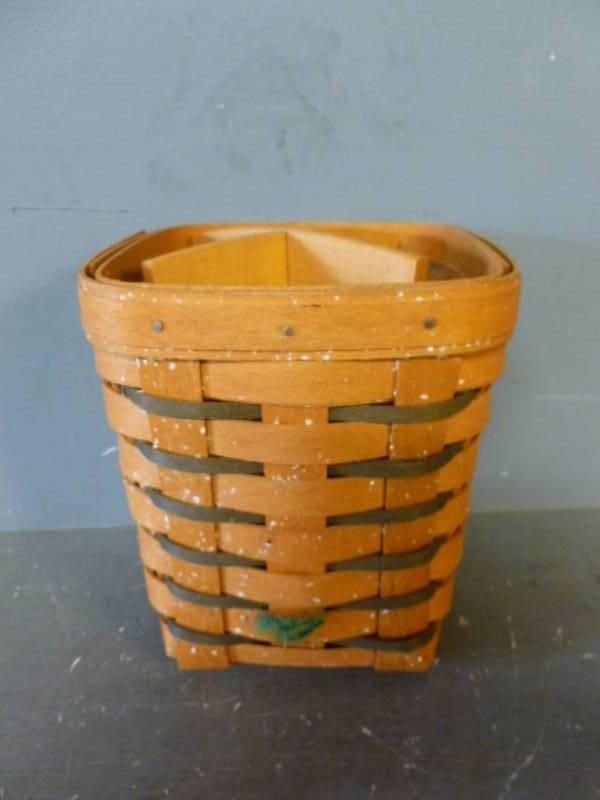 lot 55 image: Longaberger Basket