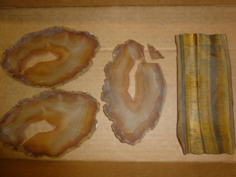 lot 93 image: Sliced Agates