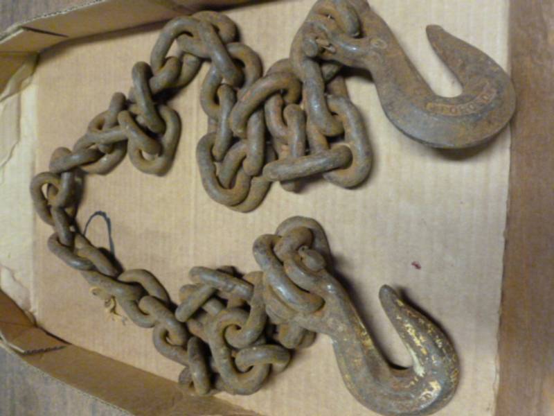 lot 126 image: Log Chain