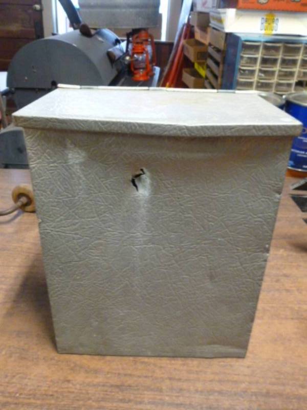 lot 129 image: Vintage Milk Box
