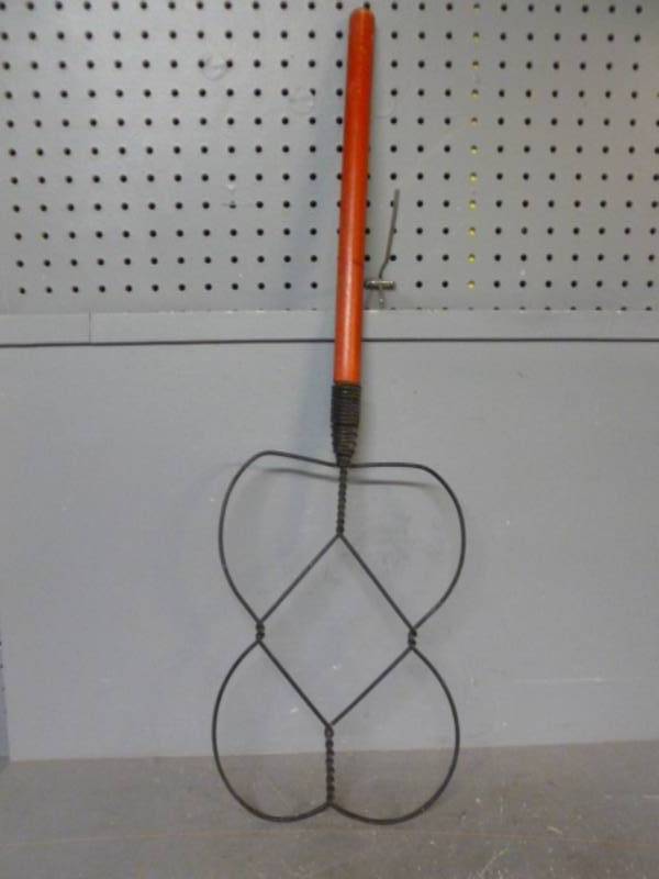 lot 136 image: Vintage Rug Beater