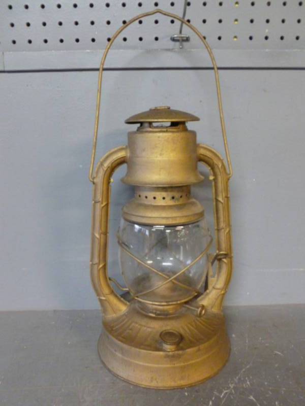 lot 143 image: Vintage Dietz