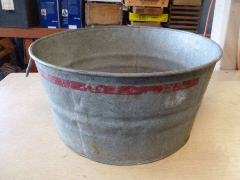 lot 153 image: Vintage Wash Tub