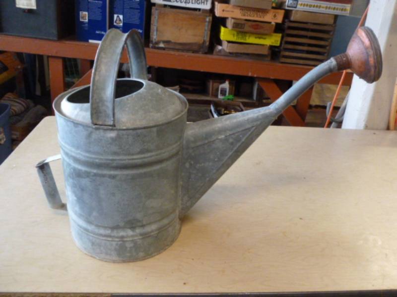 lot 158 image: Vintage Galvanized Steel Watering Pail