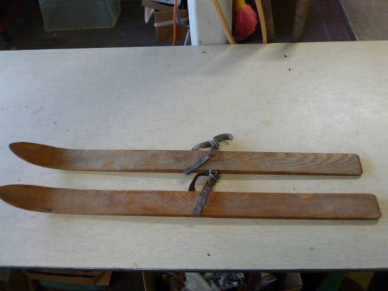 lot 160 image: Vintage Wooden Skis