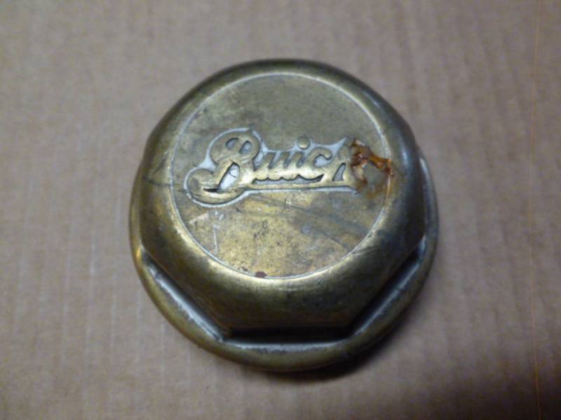 lot 207 image: Vintage Hub Cover