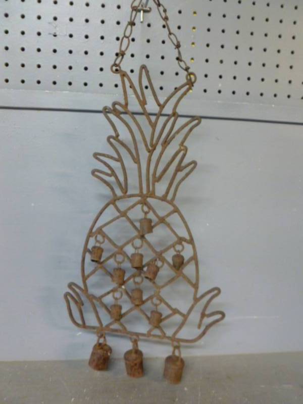 lot 222 image: Bell Decoration