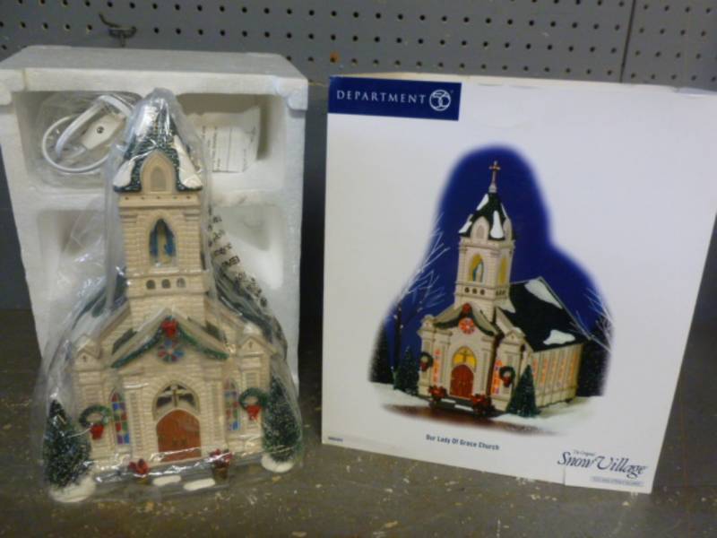 lot 237 image: Department 56 Lightup House