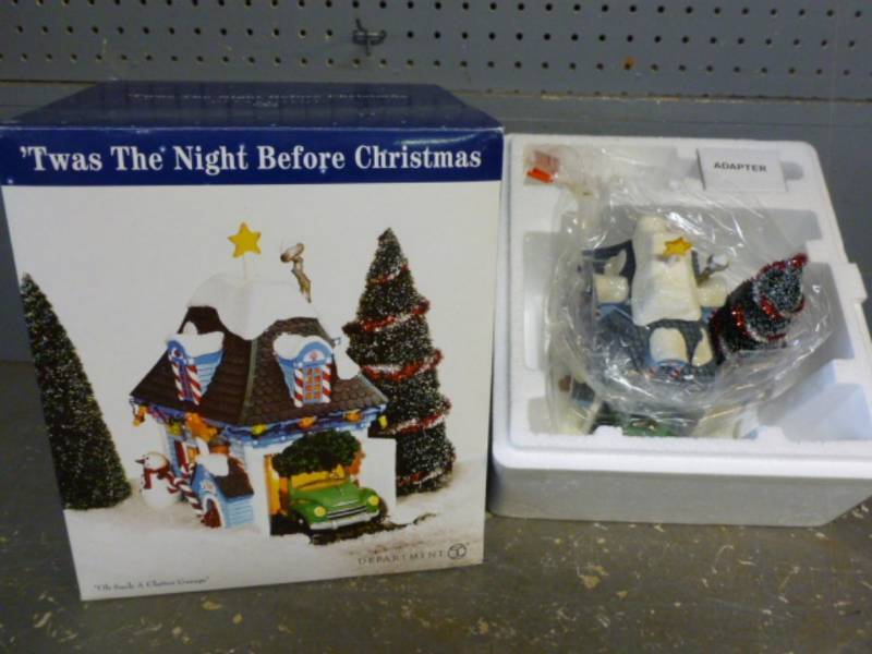 lot 238 image: Department 56 Lightup House