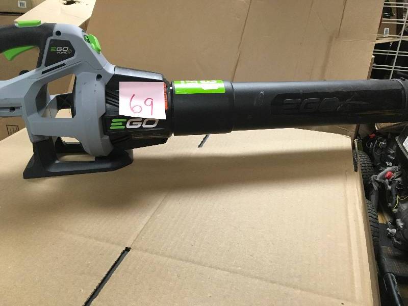 lot 69 image: EGO 110 MPH 530 CFM Variable-Speed Turbo 56-Volt Lithium-ion Cordless Electric Blower w 2.5Ah Battery and Charger Included in good working condition