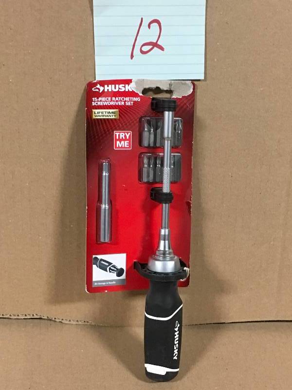 lot 12 image: HUSKY HD2013007 Ratcheting Screwdrivers and Bits (15-Piece)  BONUS R22 not used
