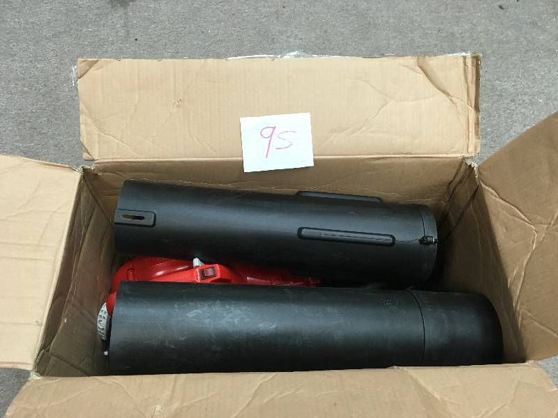 lot 95 image: Homelite UT26HBV 150 MPH 400 CFM 26cc Gas Handheld Blower Vacuum  used in working condition