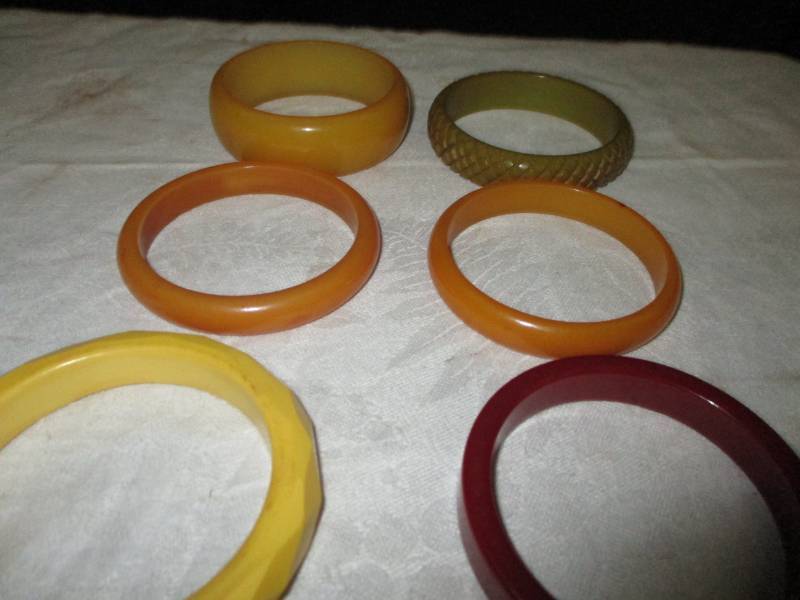 Vintage Bakelite Jewelry