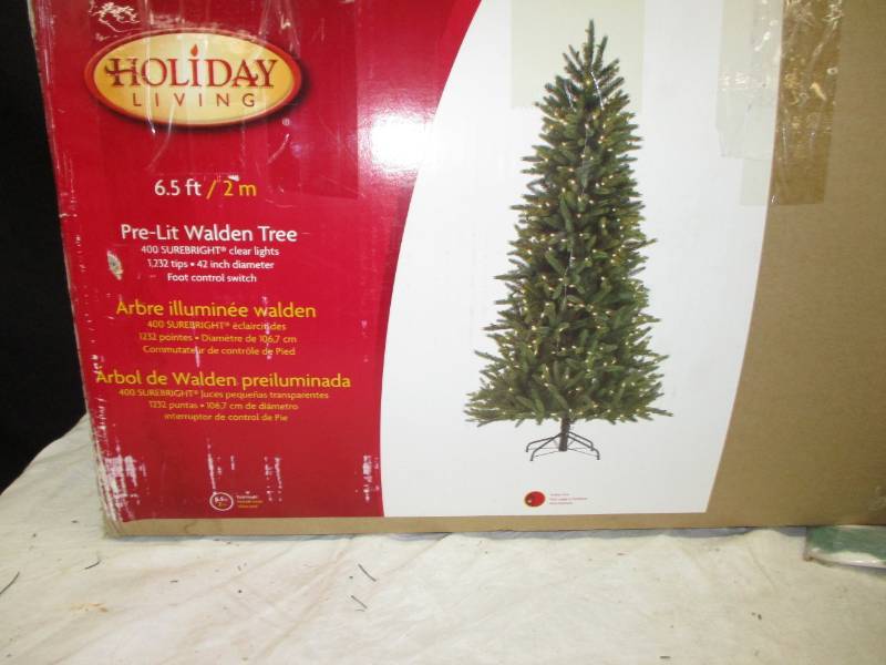 6 ft Christmas Tree with stand and tree skirt