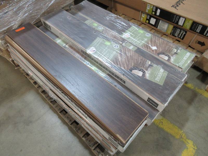 lot 132 image: 14 Cases of American Heritage 15.94 sq.ft 6 pieces per box 12mm thickness Laminate Flooring
