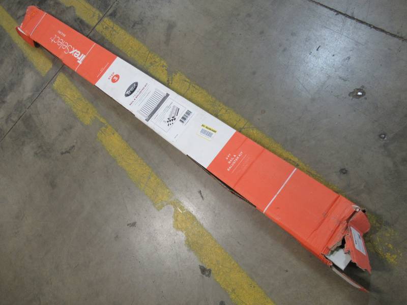 lot 133 image: Trex 6 ft. x 36 in. White Enhance Rail and Round Aluminum Baluster Horizontal Kit