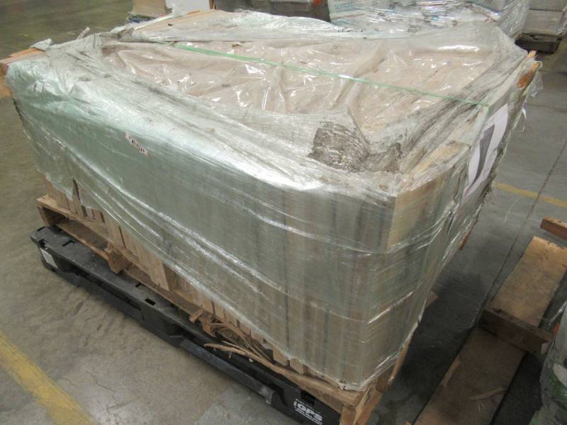 lot 78 image: Nantucket Pavers Patio-on-a-Pallet 18 in. x 18 in. Concrete Tan Variegated Traditional Yorkstone Paver (pallet of 64 pieces) 31244