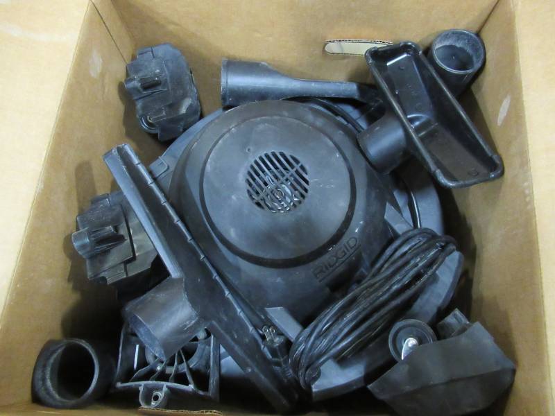 lot 26 image: Slightly Used - Ridgid 12 Gal. 5.0-Peak HP Wet Dry Vac, Model WD1270