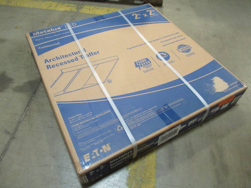 lot 122 image: Metalux 2 ft. x 2 ft. White Integrated LED Architectural Troffer with 3200 Lumens, 4000K, Dimmable