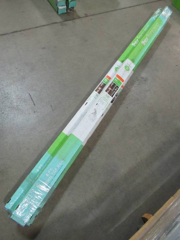 lot 152 image: 3 Case (1Case) of Trex Transcend 8 Crown TopBottom Rail, Vintage Lantern, VLCROWNTR08