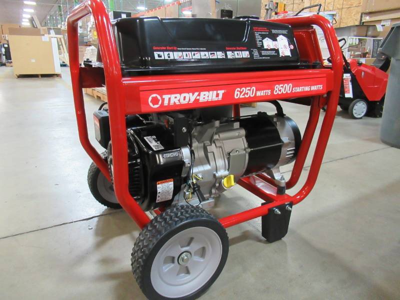 Troy-Bilt 6250-Running-Watt Portable Generator with 420-cc Briggs ...