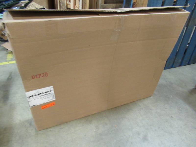 lot 86 image: Left Cabinet Wall with Kick Plate 24 X 34 12 in White.