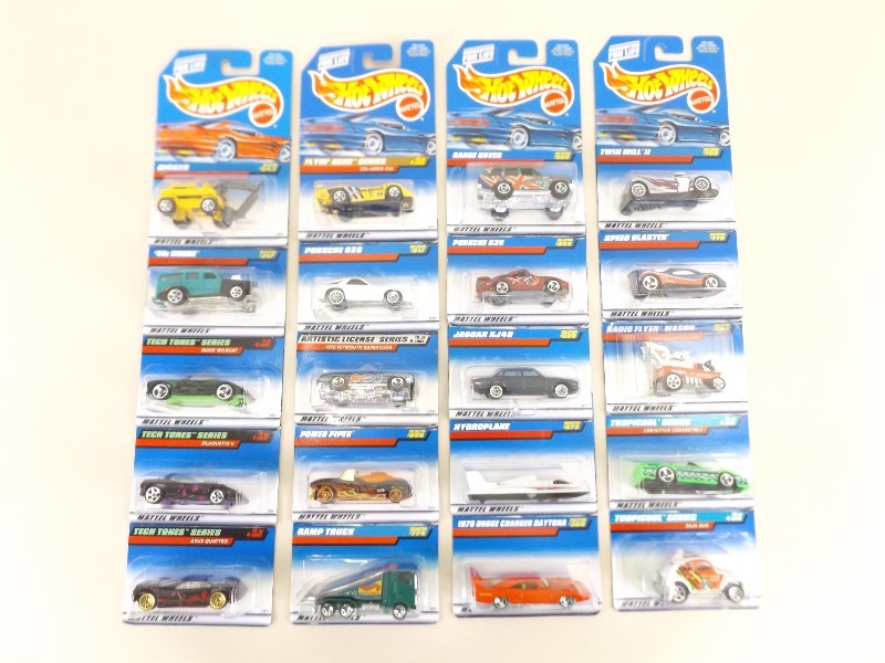 20 NEW 1998 Hot Wheels