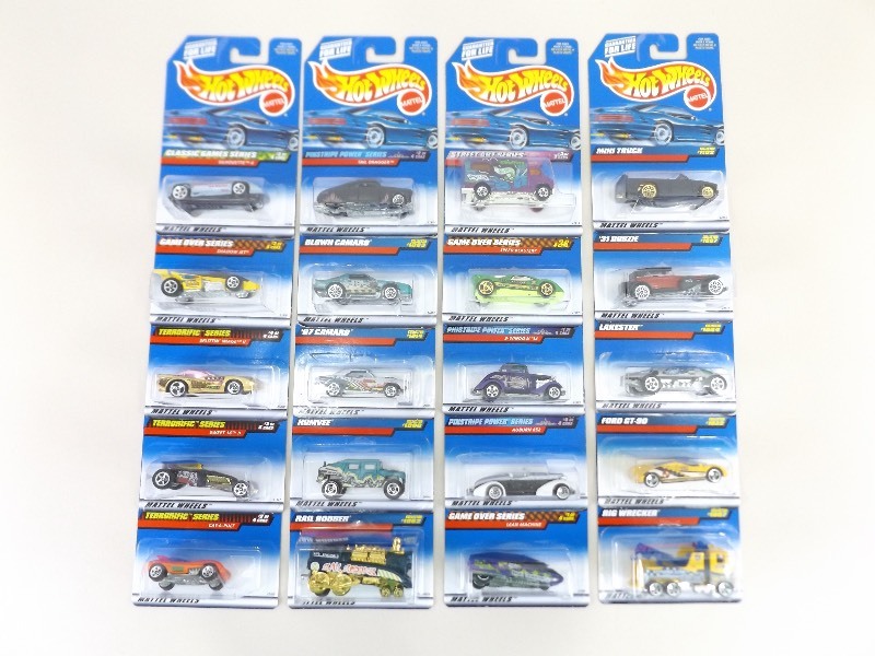 20 NEW 1999 Hot Wheels