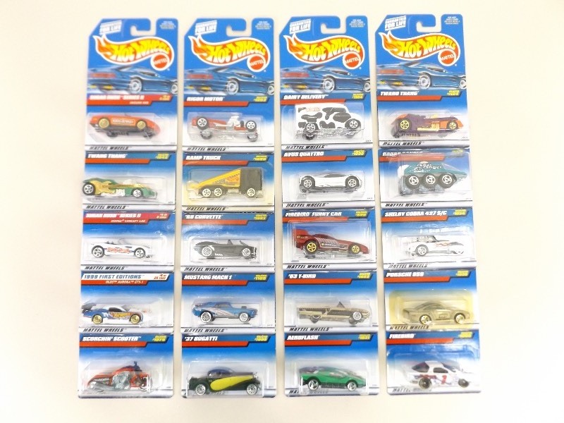 20 NEW 1999 Hot Wheels