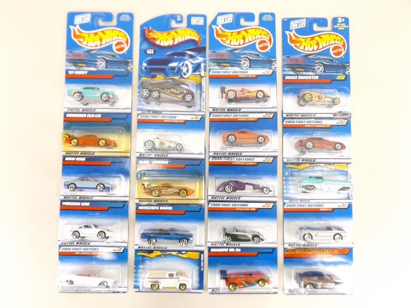 20 NEW 2000 Hot Wheels