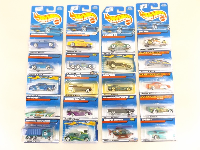 20 NEW 2000 Hot Wheels