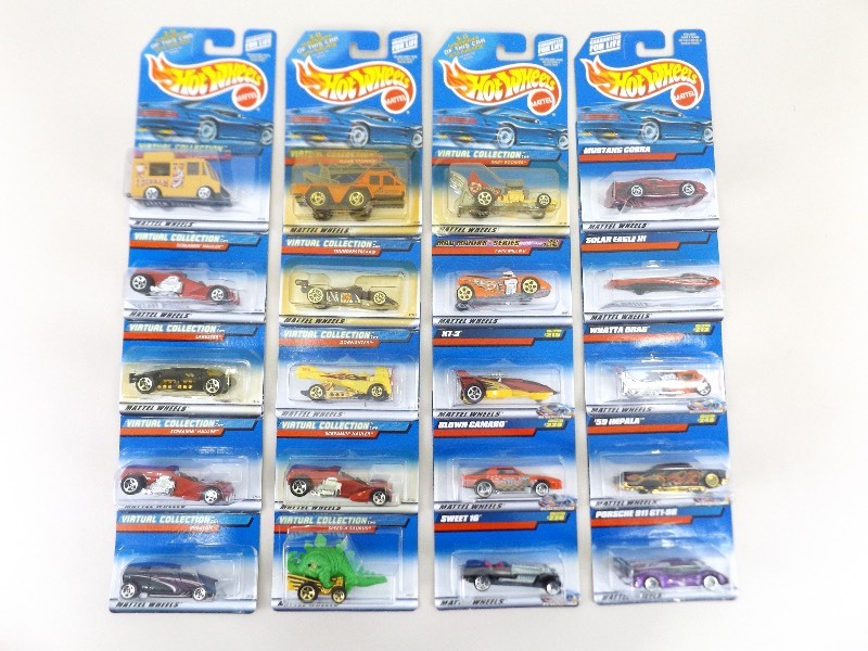 20 NEW 2000 Hot Wheels