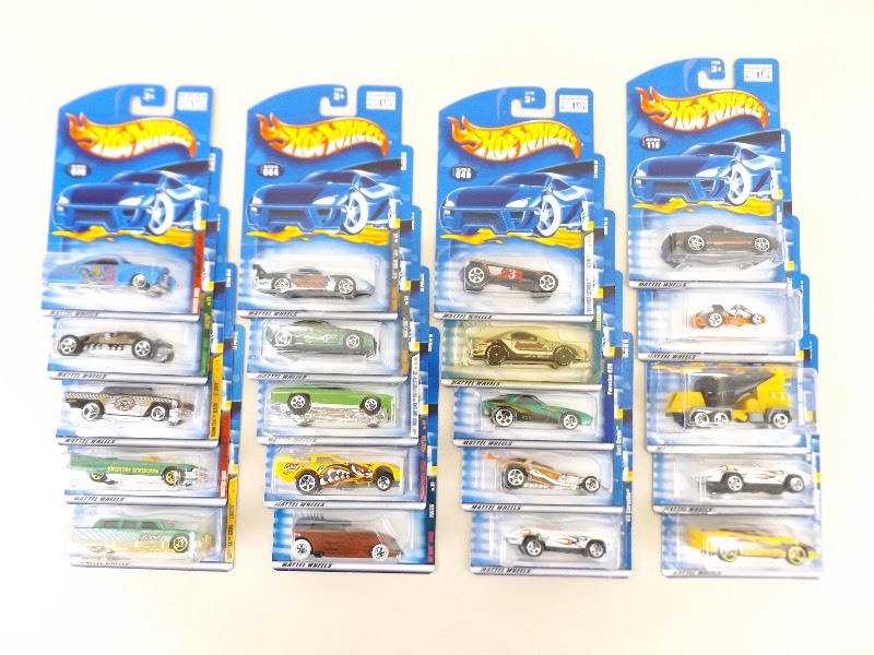 20 NEW 2001 Hot Wheels