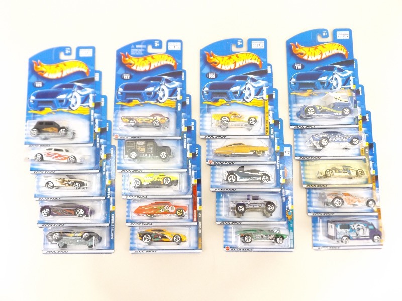20 NEW 2001 Hot Wheels