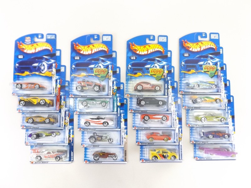 20 NEW 2002 Hot Wheels