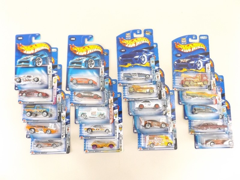 20 NEW 2003 Hot Wheels