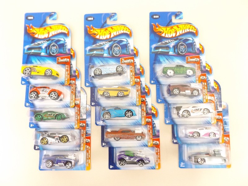 15 NEW 2004 Hot Wheels First Editions