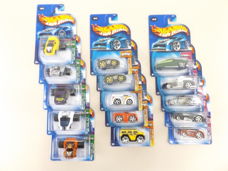 15 NEW 2004 Hot Wheels First Editions