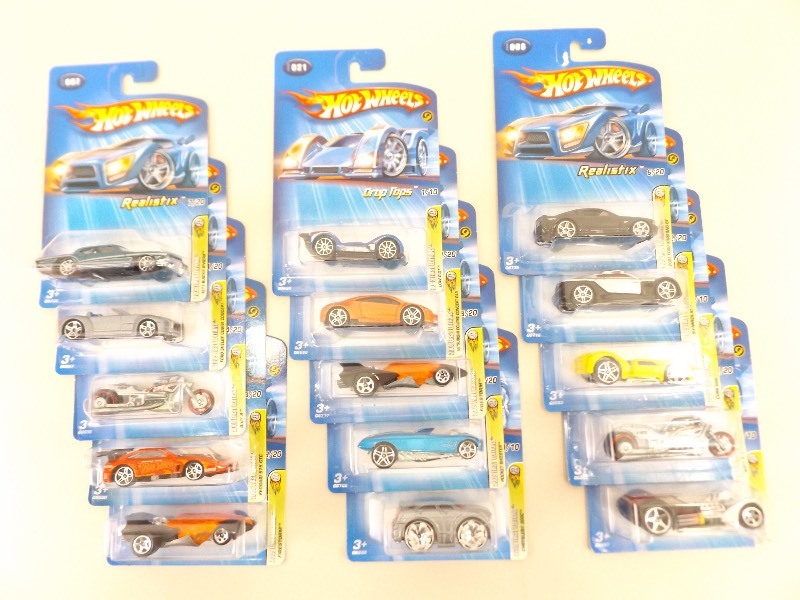 15 NEW 2005 Hot Wheels First Editions
