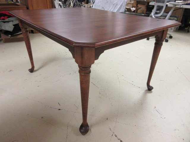 lot 233 image: NICHOLS & STONE DINING TABLE
