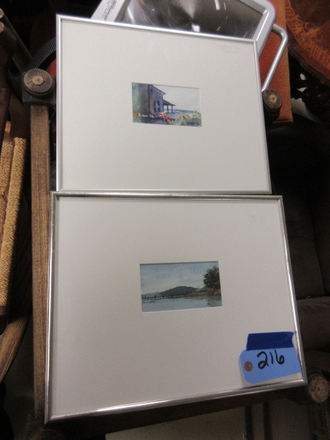 lot 216 image: 2 Pictures