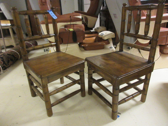 lot 218 image: PAIR OF CHAIRS