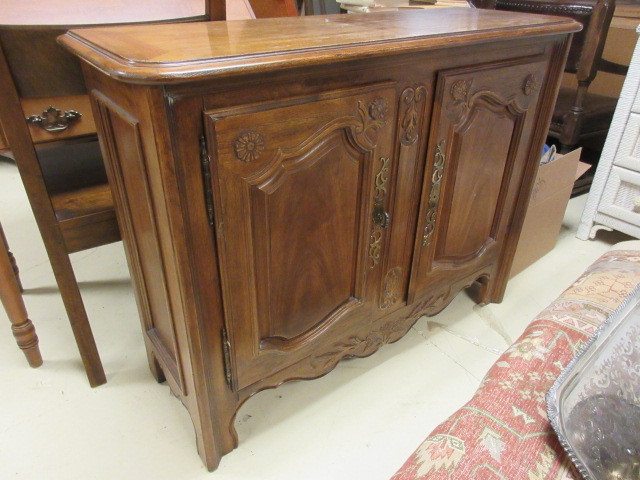 lot 229 image: FRENCH COUNTRY SIDEBOARD
