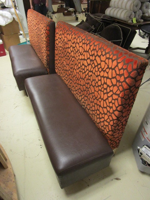 FANCY SINGLE BOOTHS